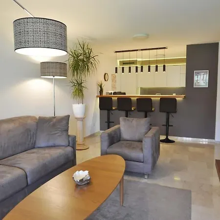 Apartment Am Mit Pool Und Sauna